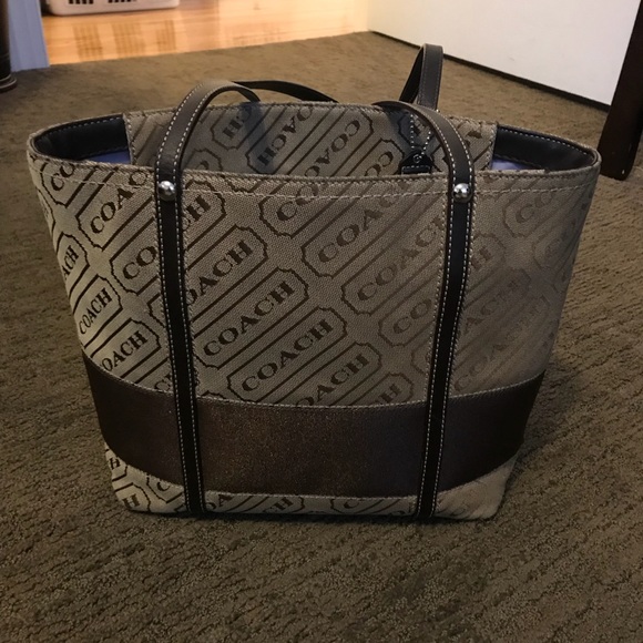 Coach Handbags - Coach brown bucket bag